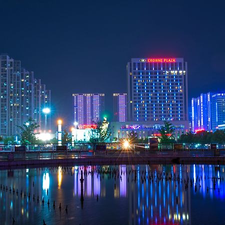 Crowne Plaza Xiangyang By Ihg Hotel Buitenkant foto