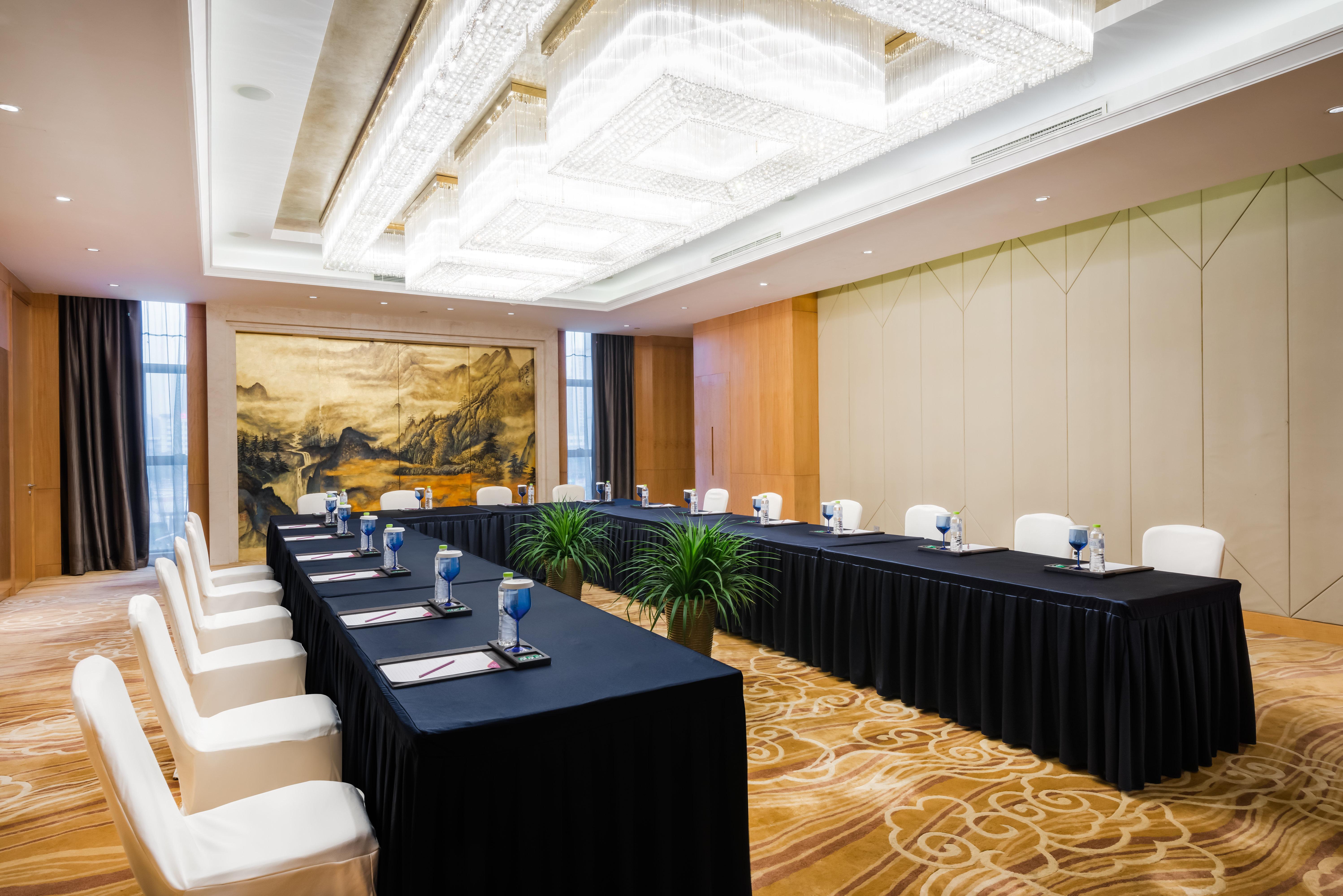 Crowne Plaza Xiangyang By Ihg Hotel Buitenkant foto