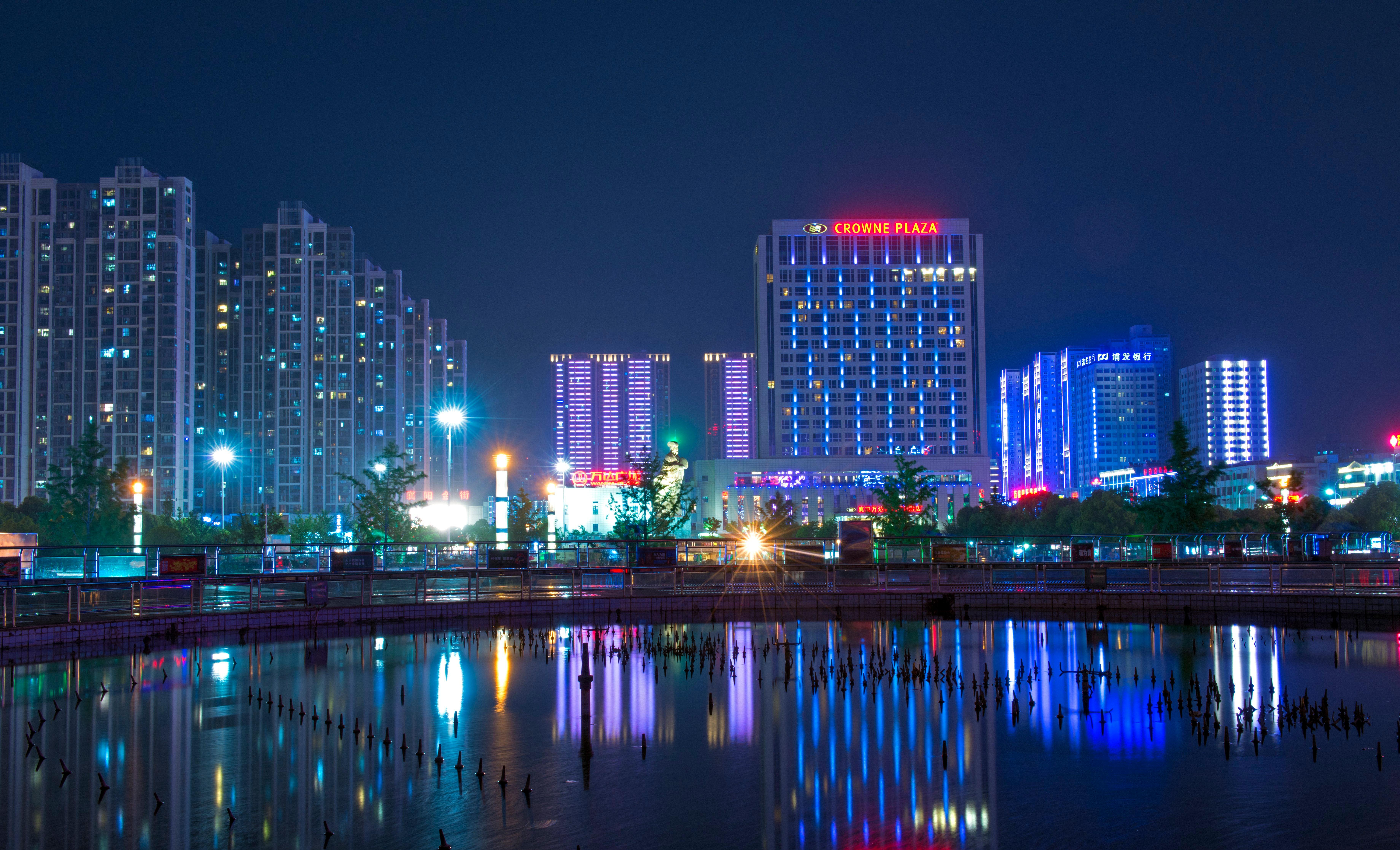Crowne Plaza Xiangyang By Ihg Hotel Buitenkant foto