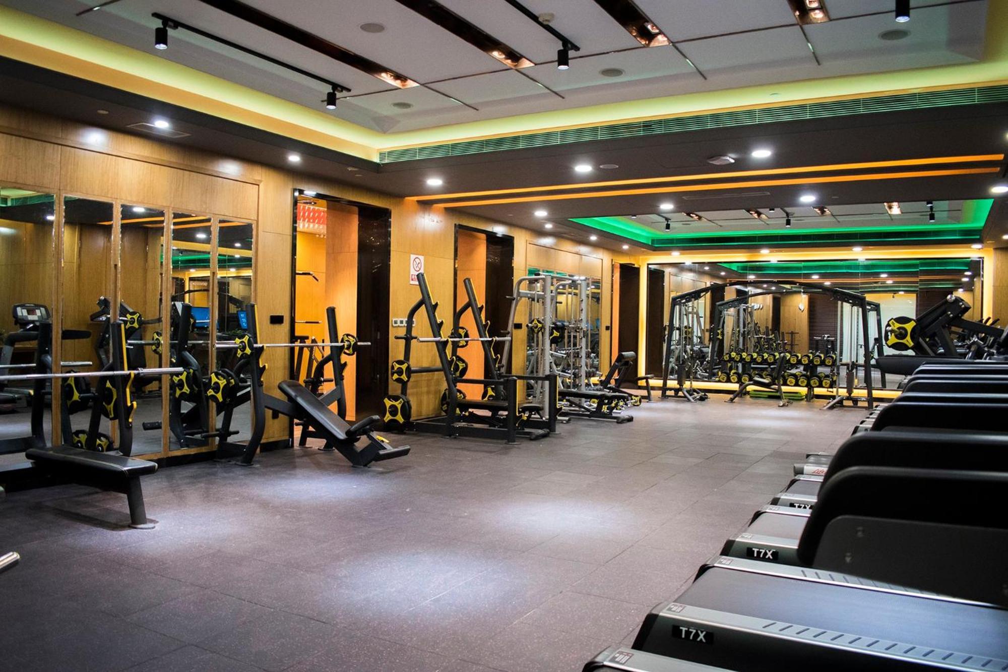 Crowne Plaza Xiangyang By Ihg Hotel Buitenkant foto