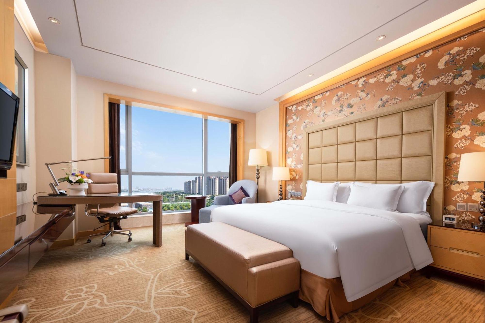 Crowne Plaza Xiangyang By Ihg Hotel Buitenkant foto