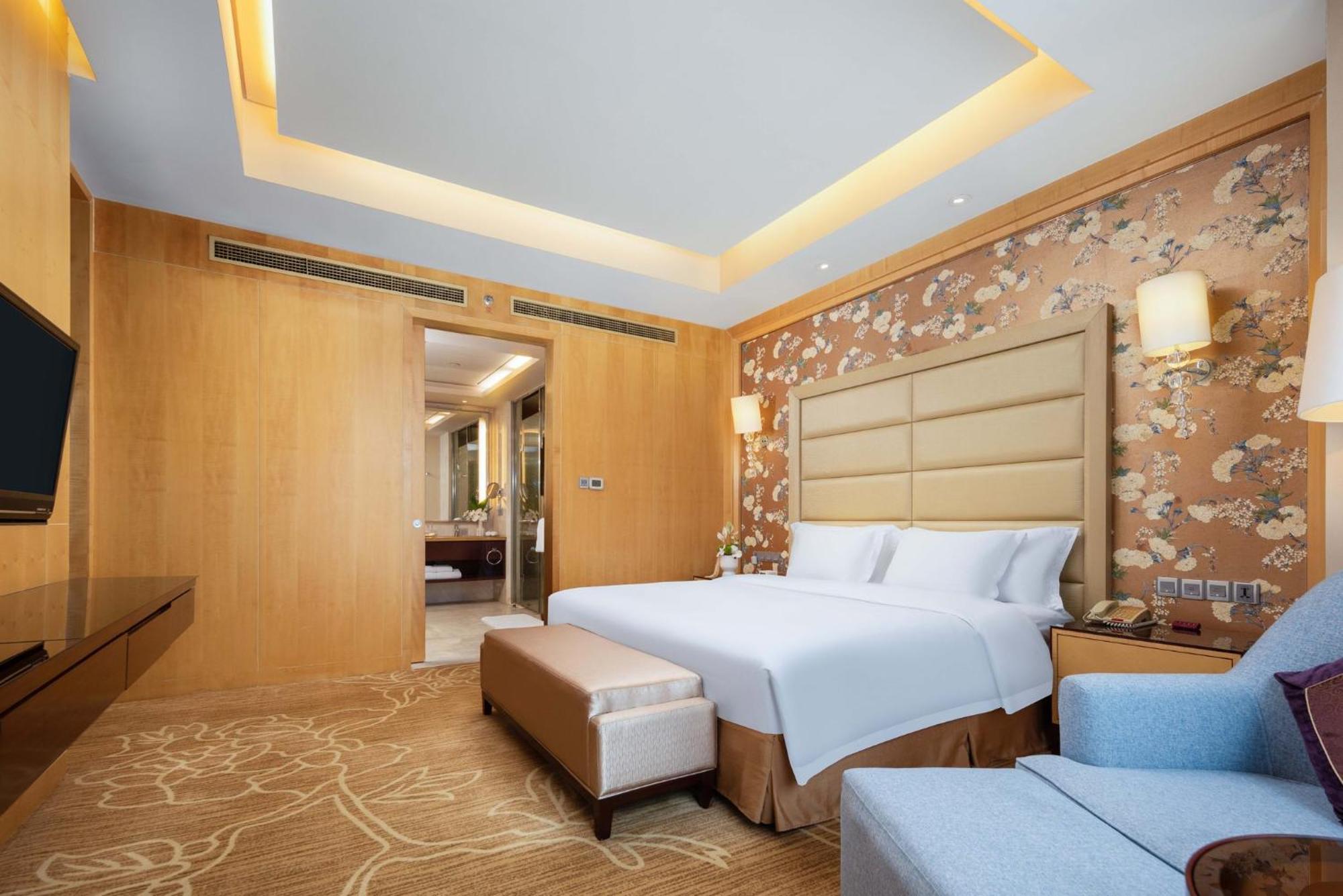 Crowne Plaza Xiangyang By Ihg Hotel Buitenkant foto